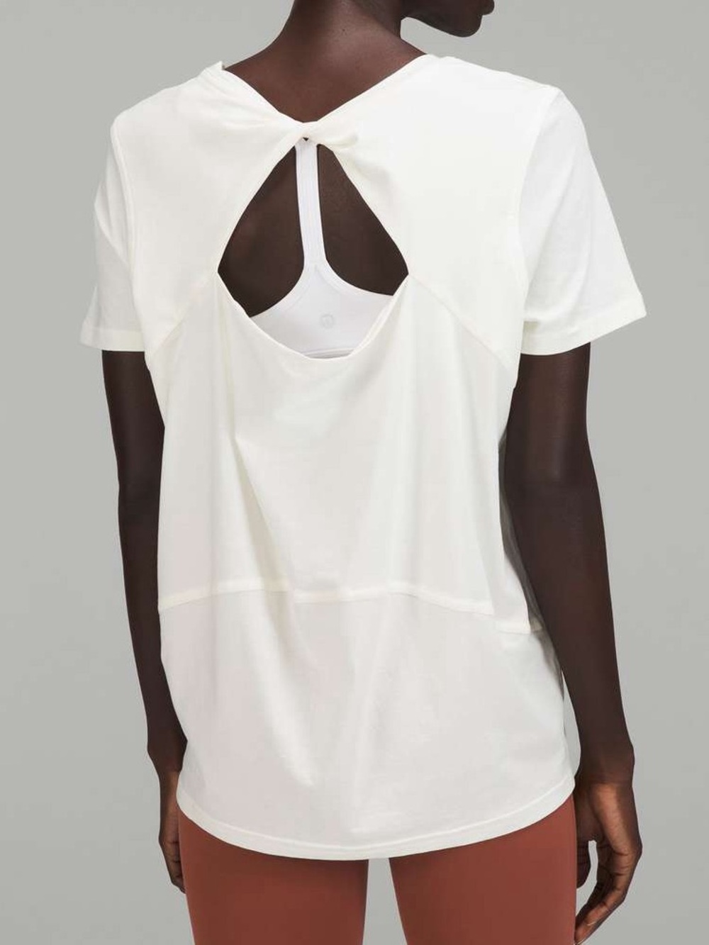 Lululemon Back in Action T-Shirt *Special Edition
Lemon Sorbet Size 10